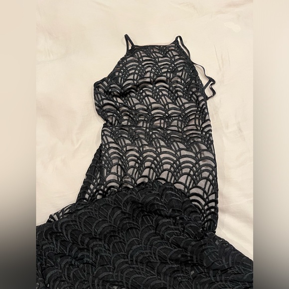 Stone Cold Fox Logan Dress - Picture 6 of 8